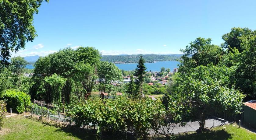 Major Lake Luxury Home B&B