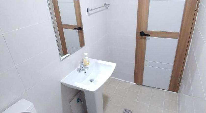 Image of 1 Person in 6-Bed Dormitory with Shared Bathroom - Mixed 16