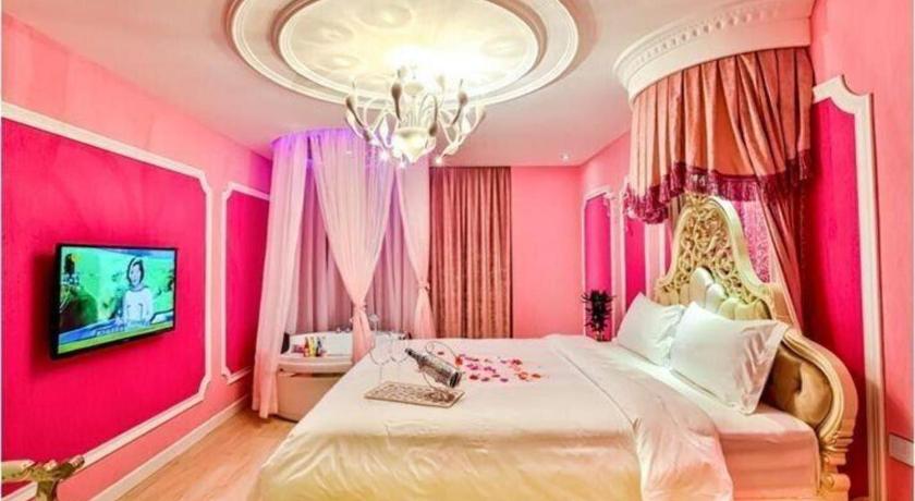 Swan of Love Shenzhen Nanshan hotel – Shenzhen, IA