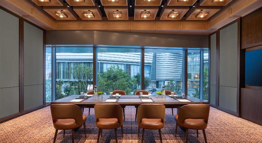 Grand Hyatt Kunming - image 8