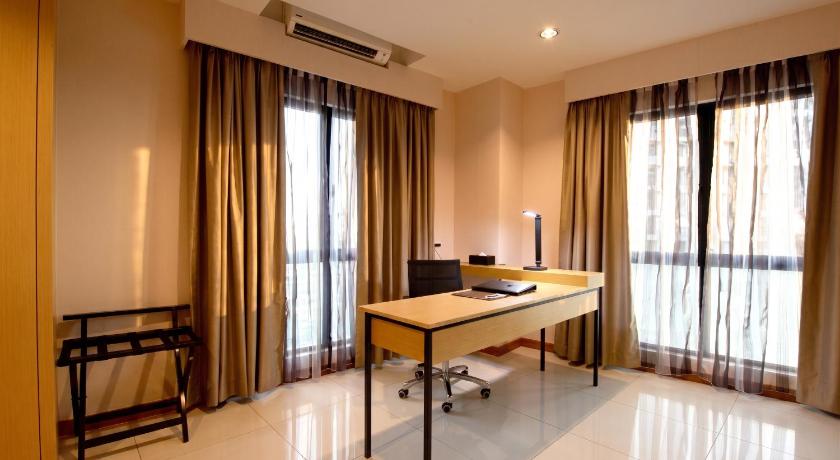 Image of Executive Room 6