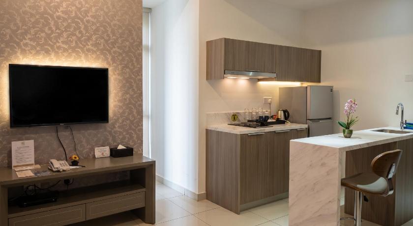 Image of Junior Suite 8