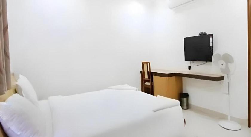 Sybaritic Suites – Hyderabad, IA