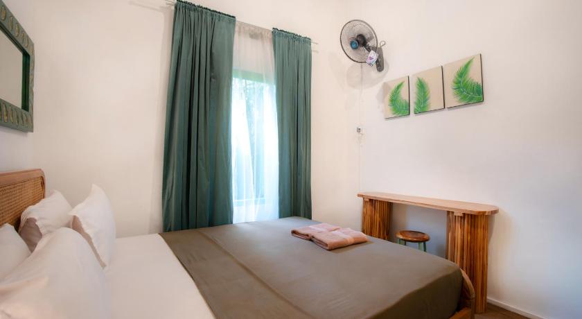 Image of Double Room with Shared Bathroom 7
