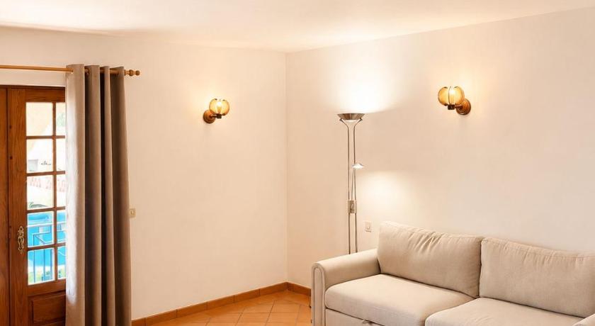 Image of Suite 0