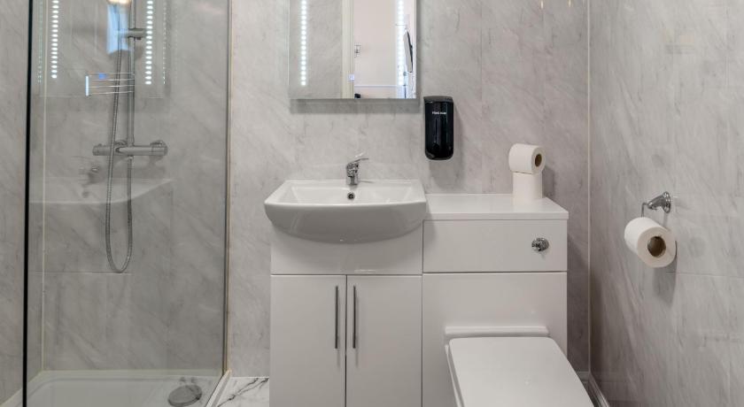 Image of Standard Twin 8