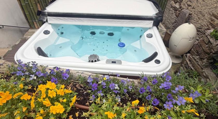 LevOasi 7 - Garden, jacuzzi and sauna escape