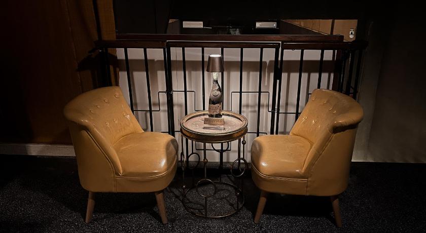 Astrid Lofts - image 6