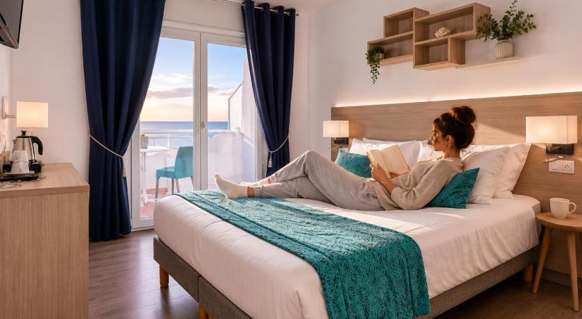 Image of Superior Double Room - Sea View 0