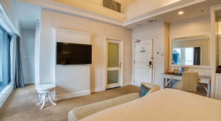 Image of Studio Room 6