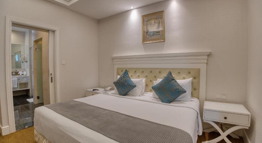 Image of Executive Suite 9