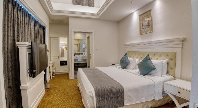 Image of Executive Suite 5