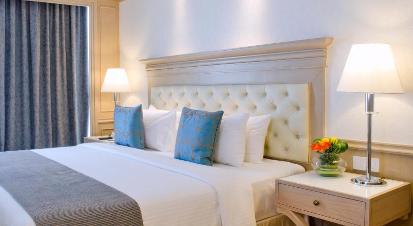 Image of Superior King Room 8