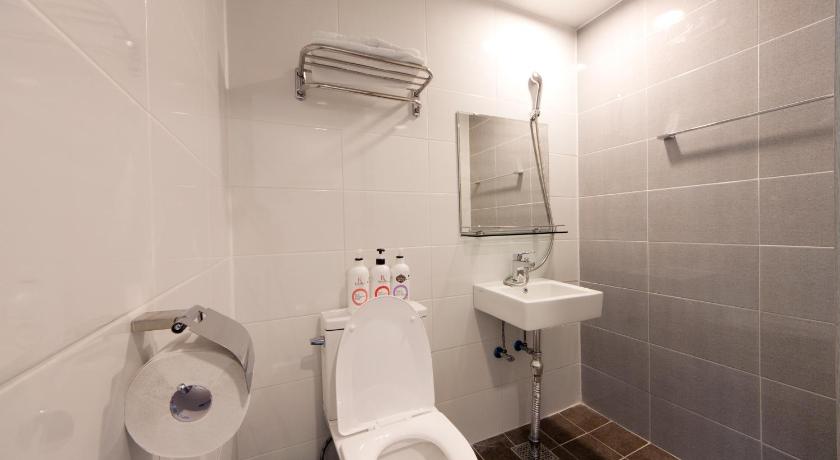 Image of Twin 11