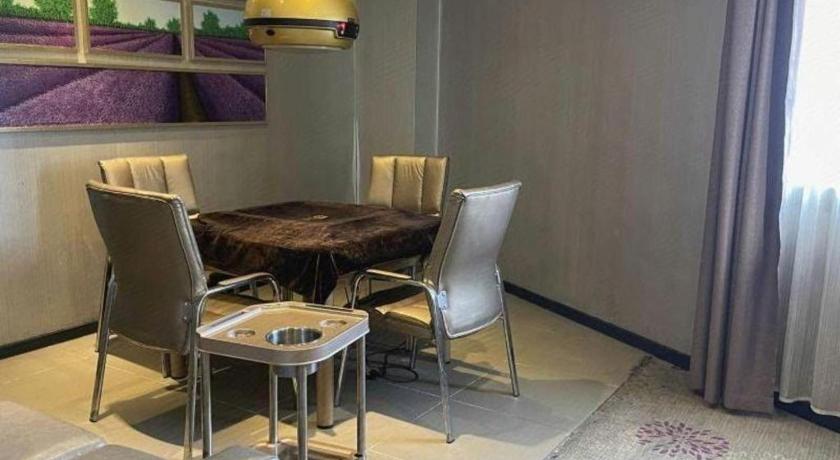 Lavande Hotel Wuhan Hanjiang Road Liuduqiao Metro Station – Wuhan, OH