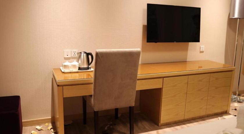ST. MORITZ BUSINESS HOTEL - image 14