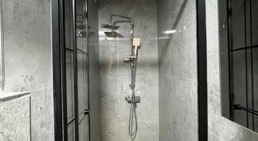 Taksim Valens Hotel - image 12