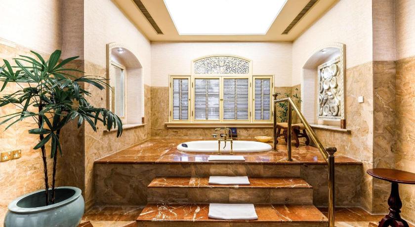 Image of Presidential Suite 7