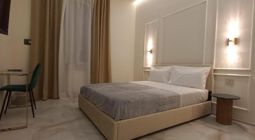 Emerald Rooms