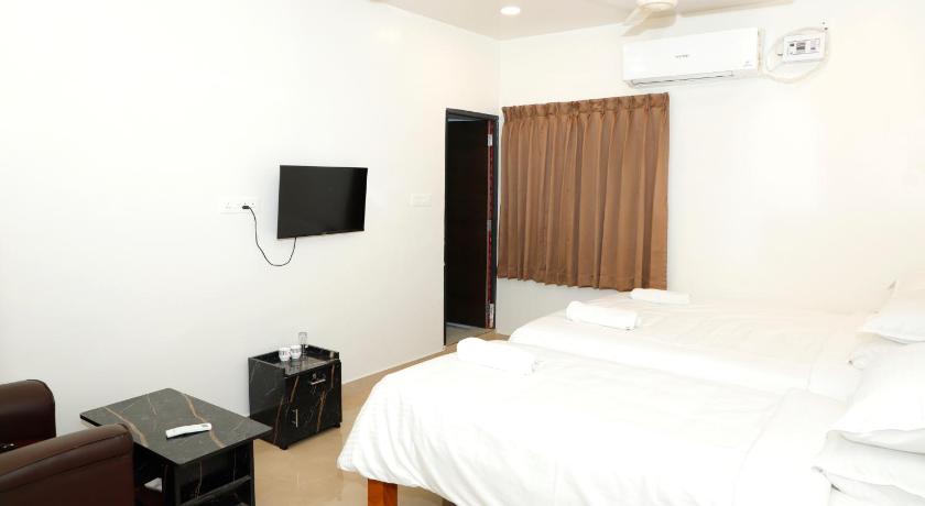 Shri Valli Rooms - image 11