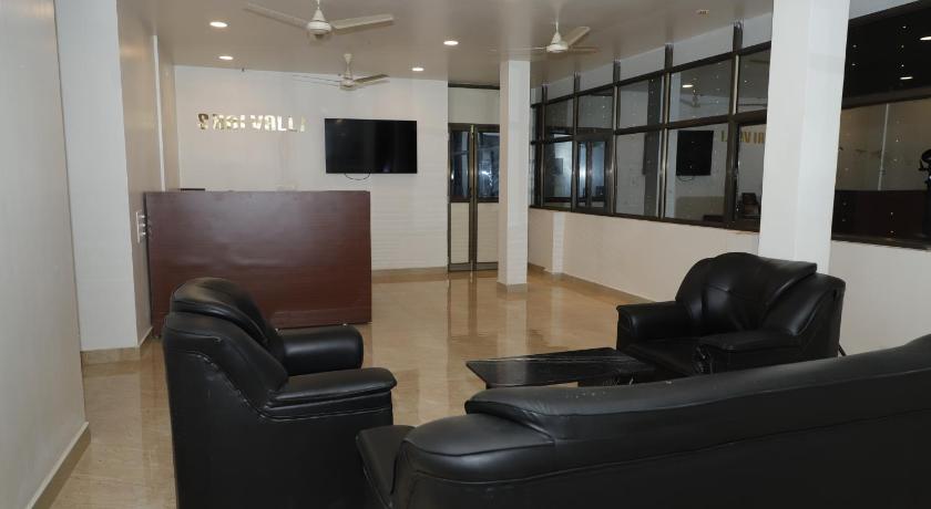 Shri Valli Rooms - image 16