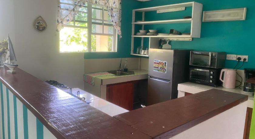 Image of Apartment with Garden View 6