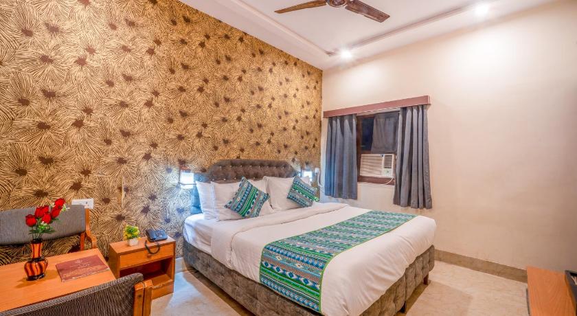 Hotel Ajaya – Varanasi, VA