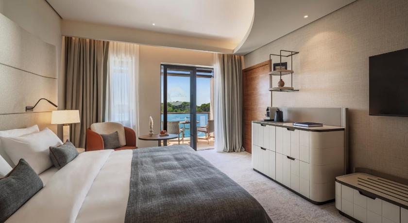 Image of Premium Accessible Room 3