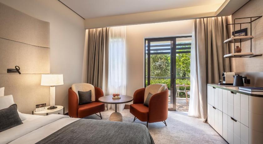 Image of Premium Double or Twin Room 7
