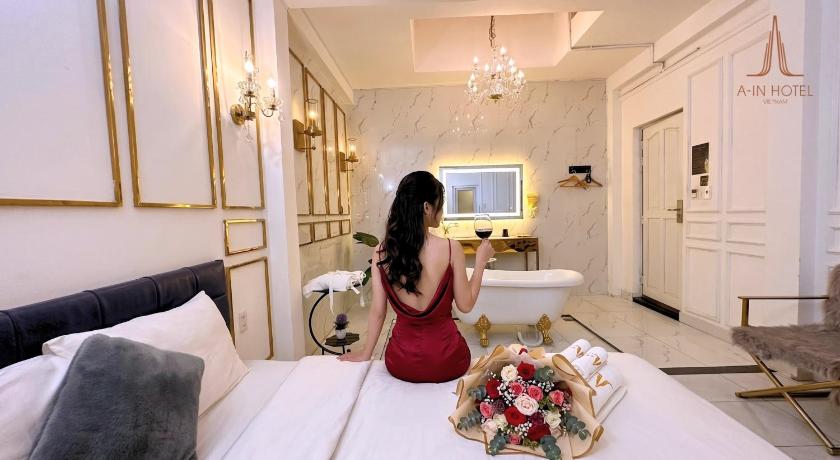 A In Hotel Glamour – Ho Chi Minh City