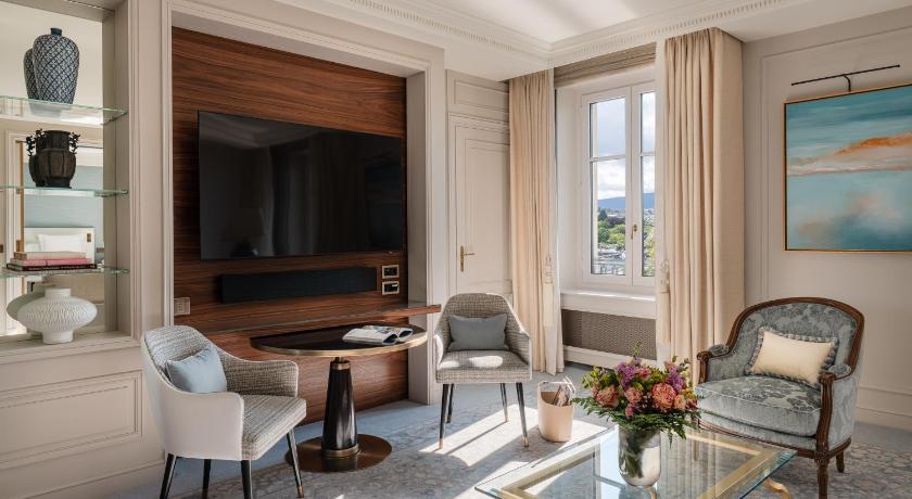 Image of Léman Suite with King Bed 1