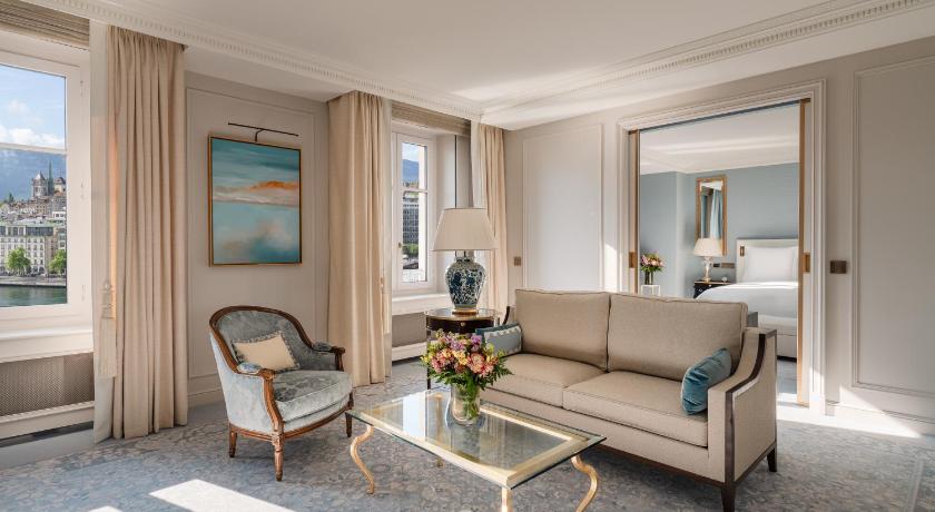 Image of Léman Suite with King Bed 0