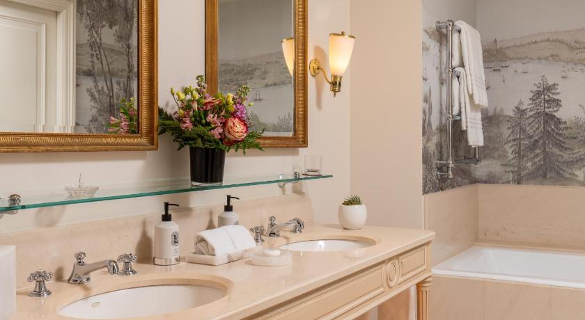Image of Executive Suite 10