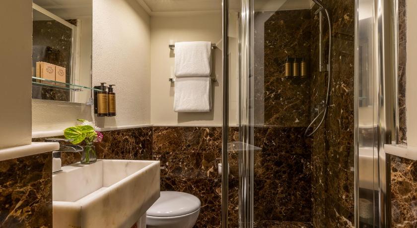 Image of Small Double Room 6