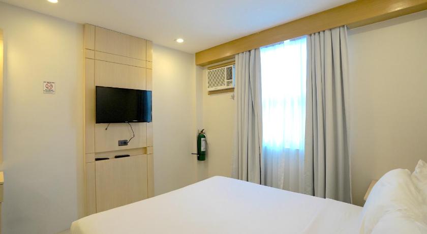 Image of Deluxe Queen Room 5
