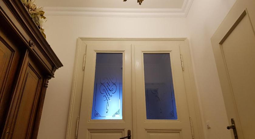Charles apartment photo
