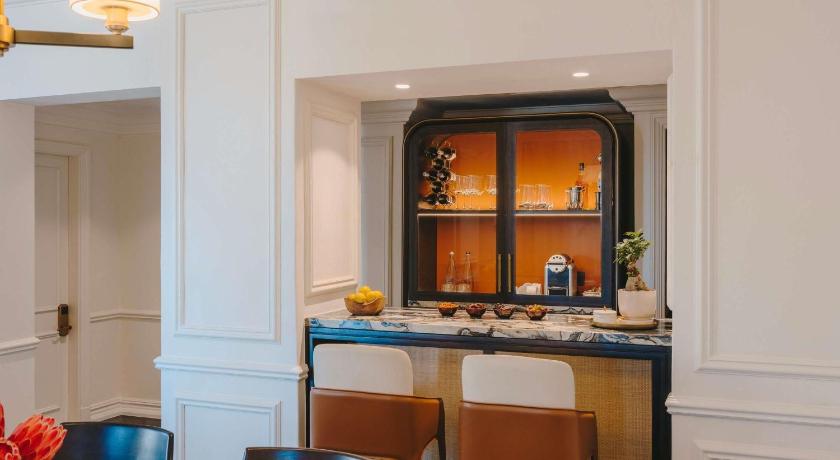 Image of One Bedroom Suite 10