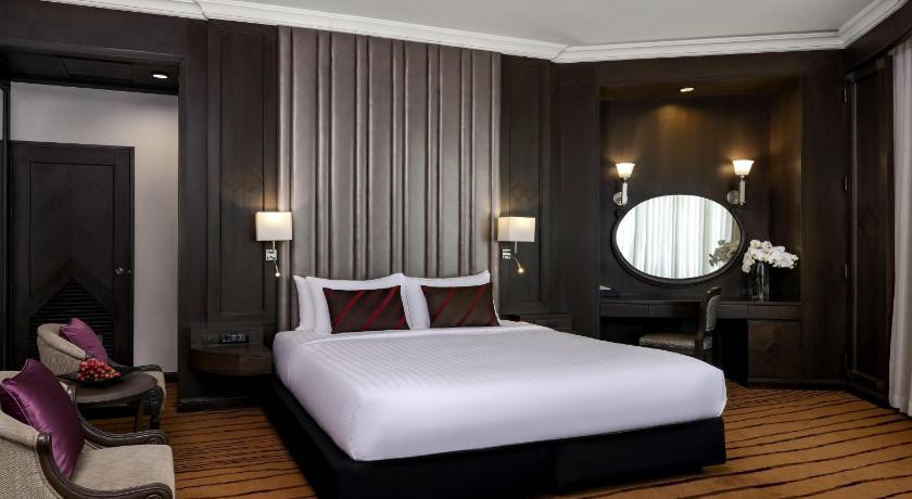 Image of Grand Executive Suite with 1 King Bed, Executive Lounge Access 6