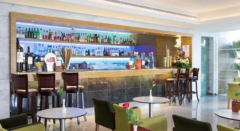 アルブフェイラ Muthu Clube Praia da Oura 4つ星 ホテル スイート