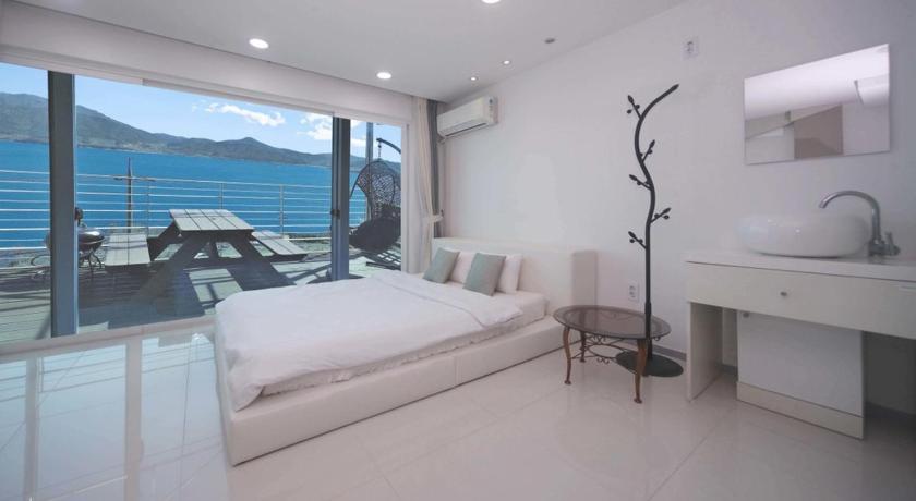 Image of Standard Room 9
