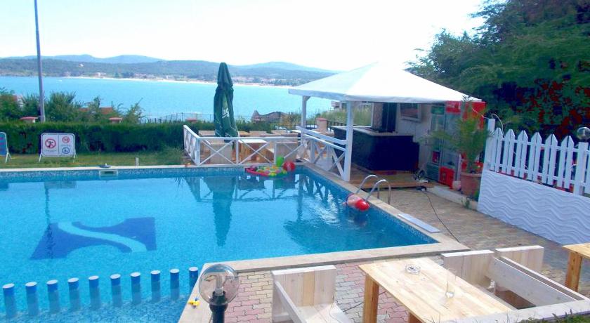 Safo Apartments and Rooms — Hotel in Sozopol