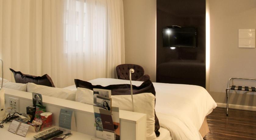 Image of Superior Double Bed 11