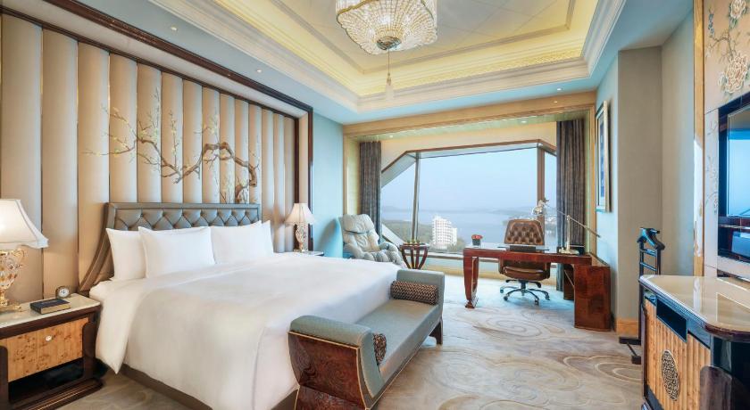 Wanda Reign Wuhan - image 31