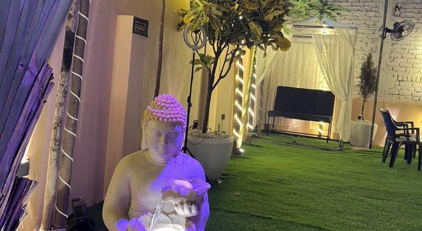 The Courtyard Stay - image 7