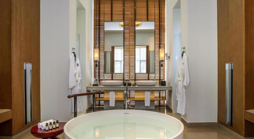Image of Two Bedroom Villa with Pool and Garden 2