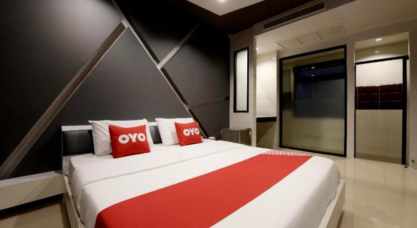 Sriracha Hotel And Spa - image 3