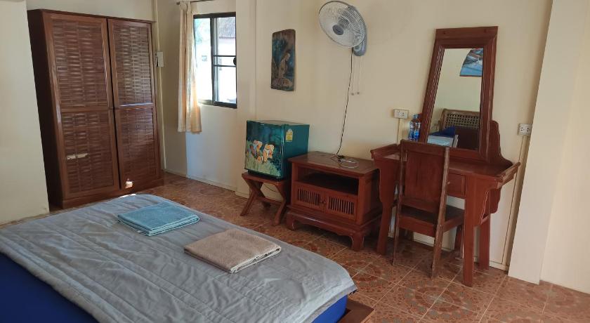 Image of Deluxe Bungalow with Fan 11