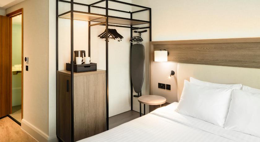 Image of Double Queen Room 6