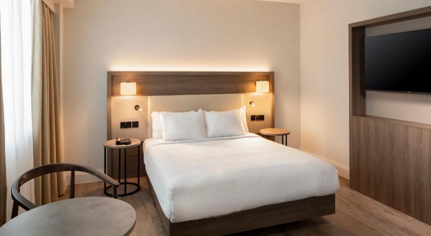 Image of Double Queen Room 5