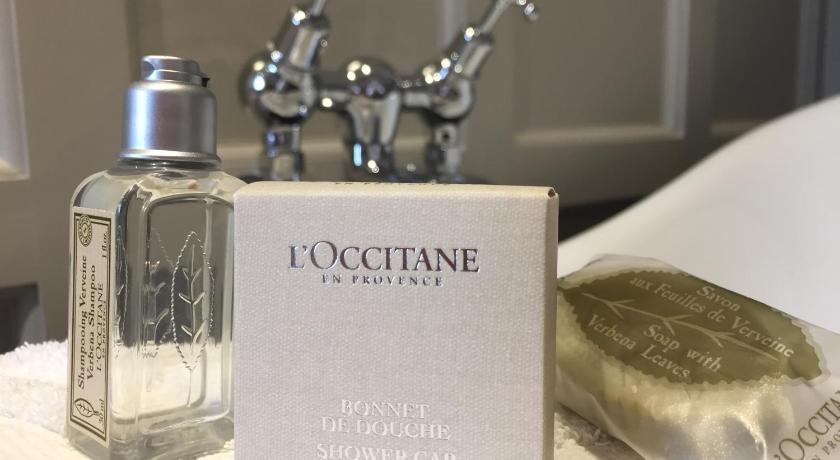 Image of Luxury King Room 9